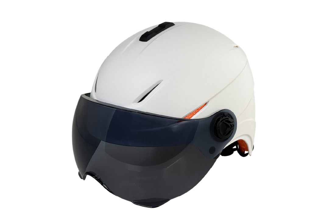 シールド付きヘルメット